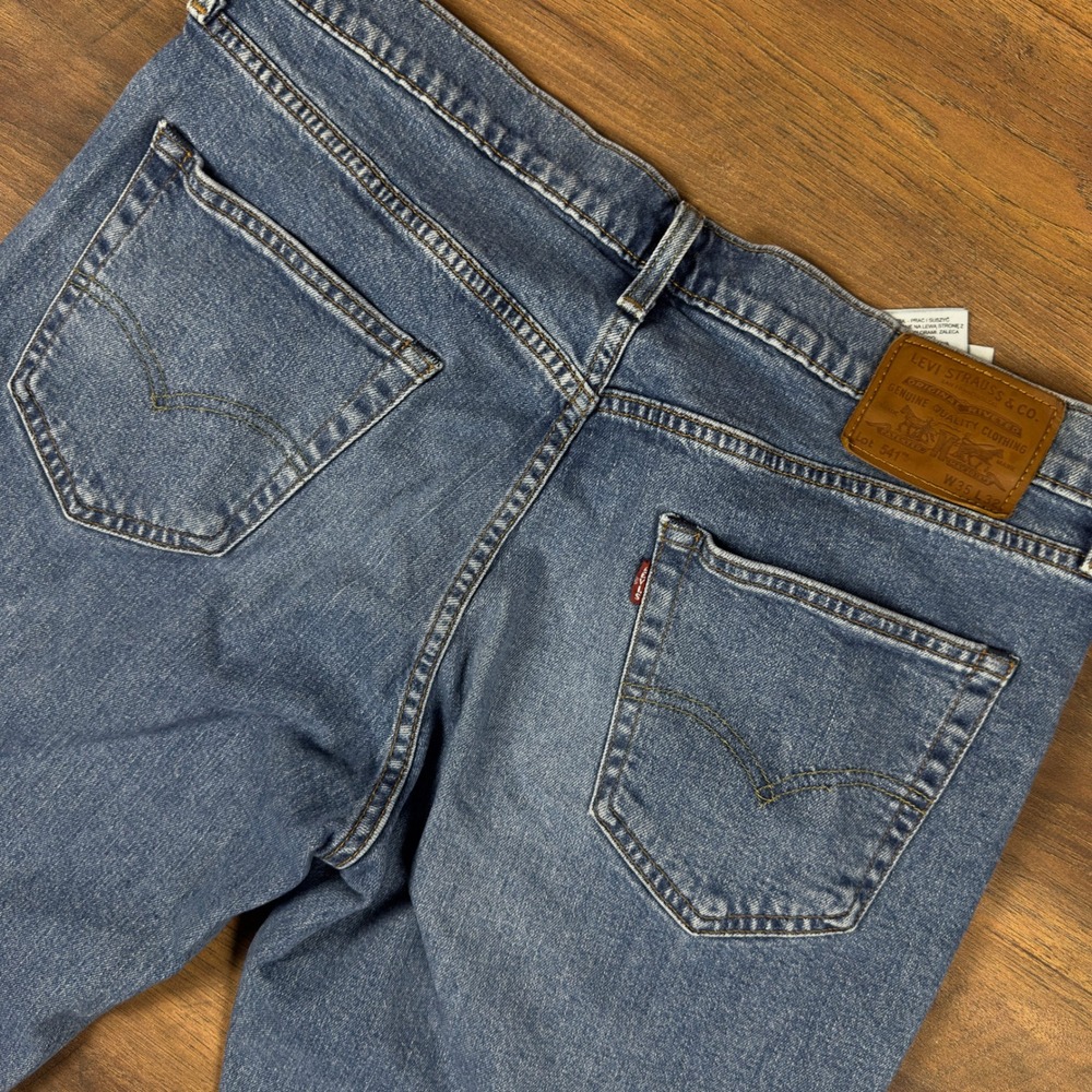 Levis Premium Mens‎ Straight Leg Jeans Medium Wash Blue Denim 35x29